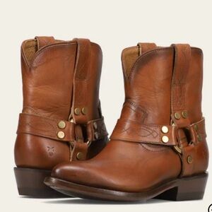 Frye Brown/Tan Billy Leather Western Inspired Short Harness Saddle Boots NWOT 10